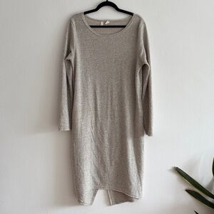 Elegant Gray Long Sleeve Dress